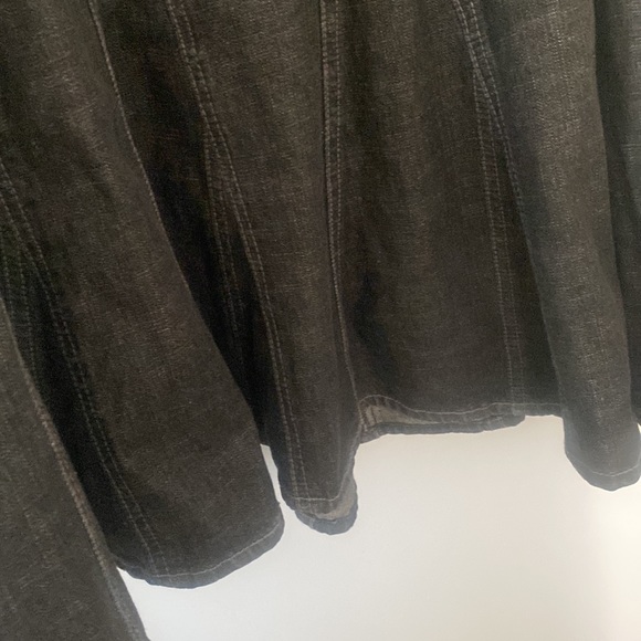 Super cute flared premium denim washed tulip cut skirt - Picture 4 of 6